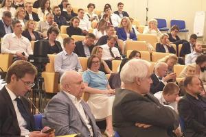 На парламентских слушаниях в Государственной Думе обсудили особенности правового регулирования населенных пунктов