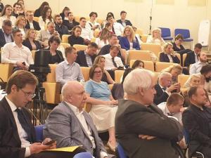 На парламентских слушаниях в Государственной Думе обсудили особенности правового регулирования населенных пунктов